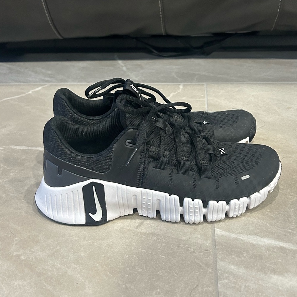 Nike Metcon Black and White Sneakers